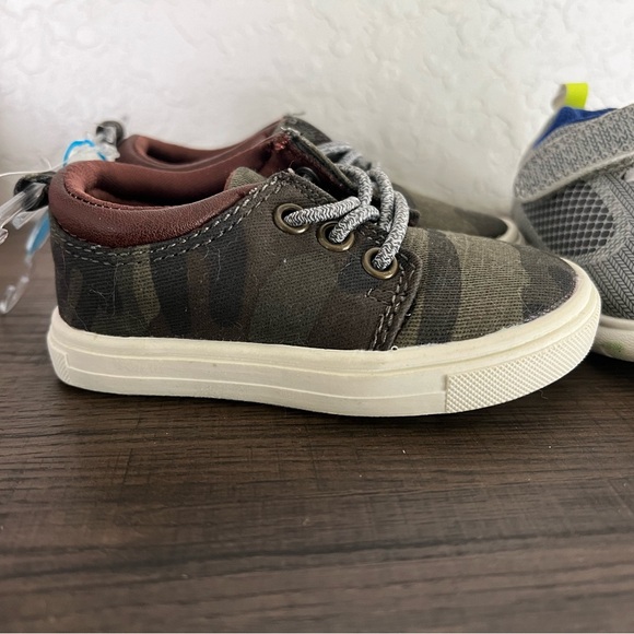 TWO (2) Baby Toddler Shoes - Camo Grey - Size 4 - Carters Brand New - Picture 9 of 10
